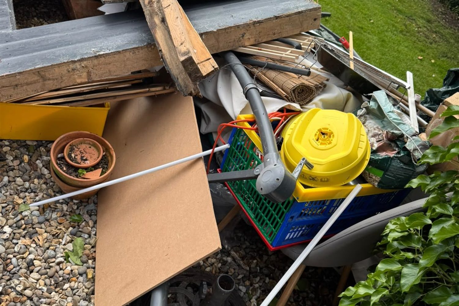 Mixed garden and household waste collected