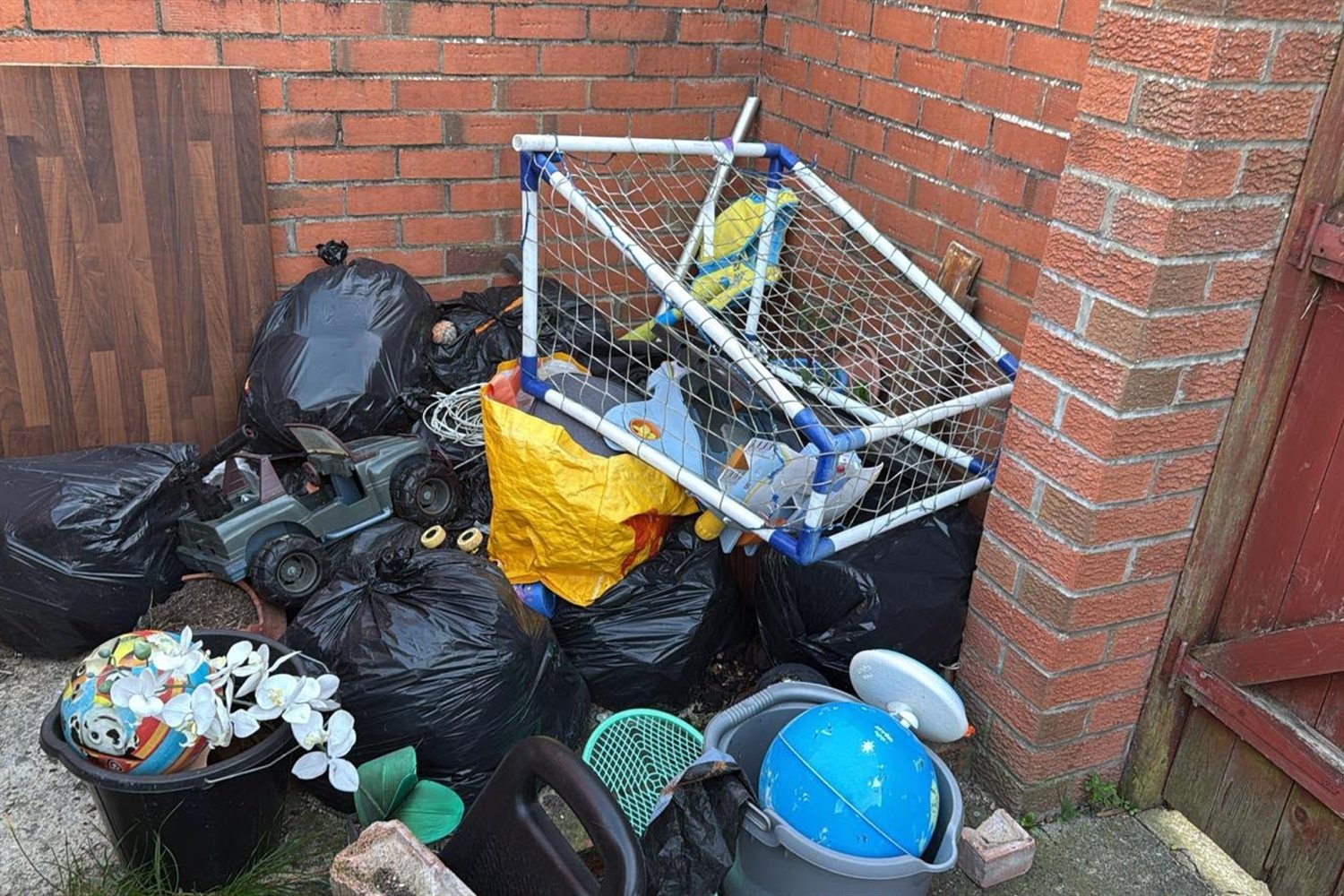 Landlord and end-of-tenancy clearance